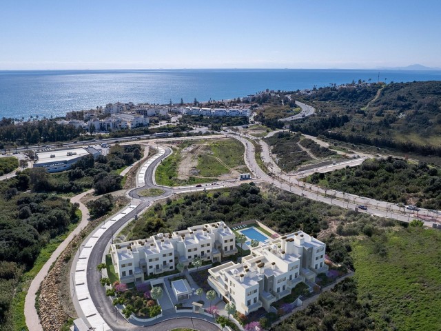 Appartement avec 3 Chambres  à Estepona