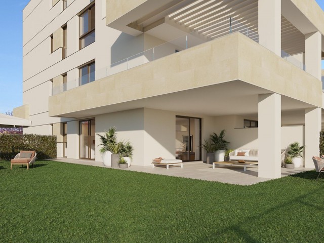 Appartement avec 3 Chambres  à Estepona