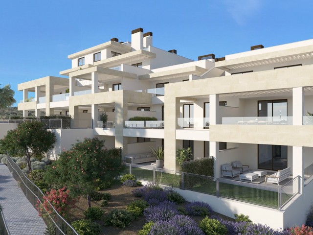 3 Bedrooms Apartment in Estepona