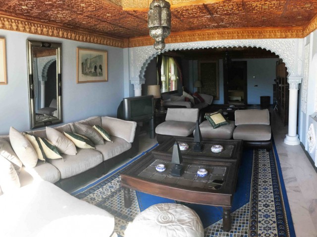 Villa avec 7 Chambres  à La Cala de Mijas