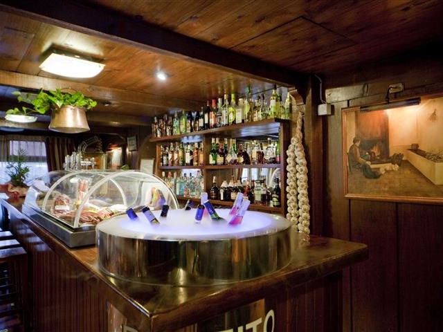 Liikekiinteistö Nueva Andalucía