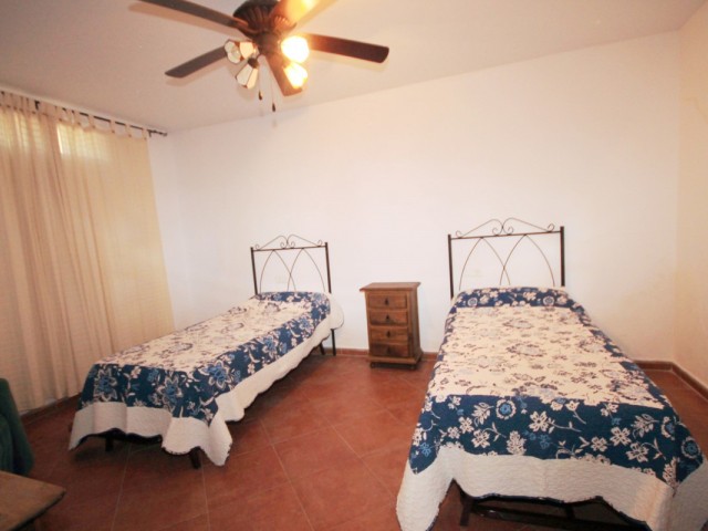 5 Bedrooms Villa in Monda