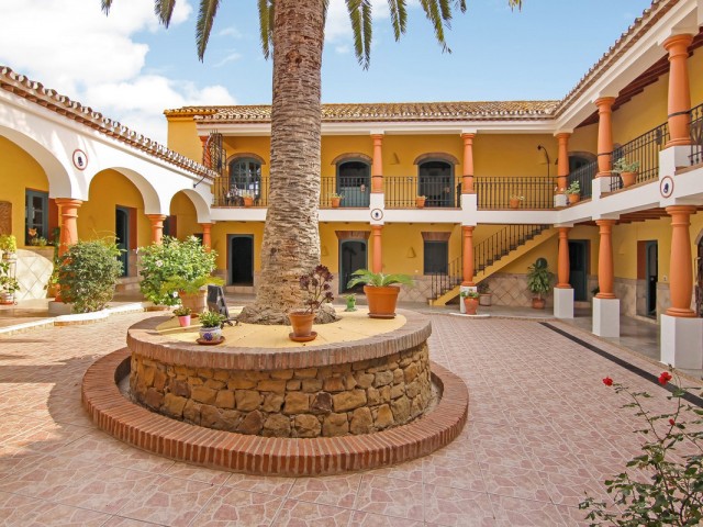 Villa avec 8 Chambres  à Sotogrande