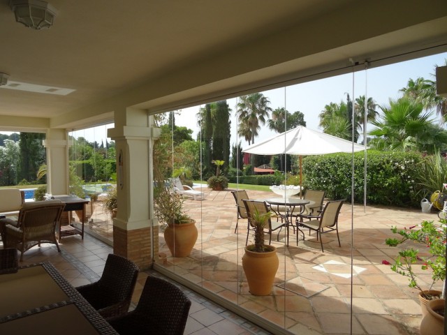 4 Bedrooms Villa in Sotogrande Alto